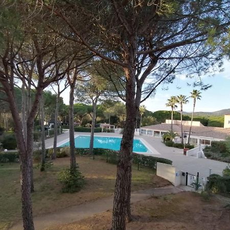 Residences Du Golf Saint-Raphaël Екстериор снимка