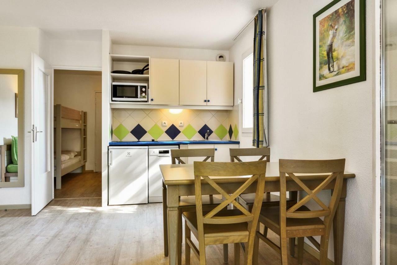 Residences Du Golf Saint-Raphaël Екстериор снимка