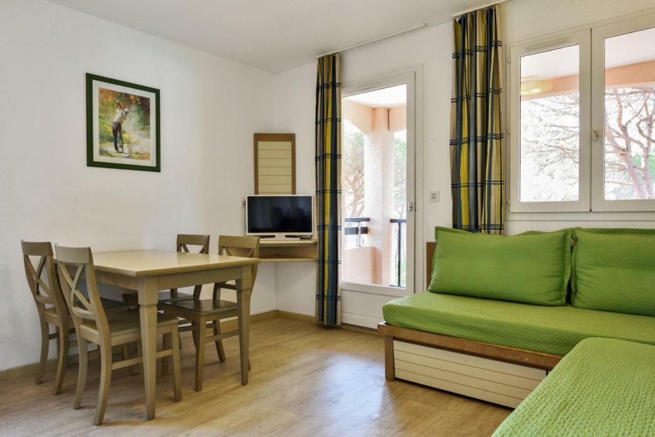 Residences Du Golf Saint-Raphaël Екстериор снимка