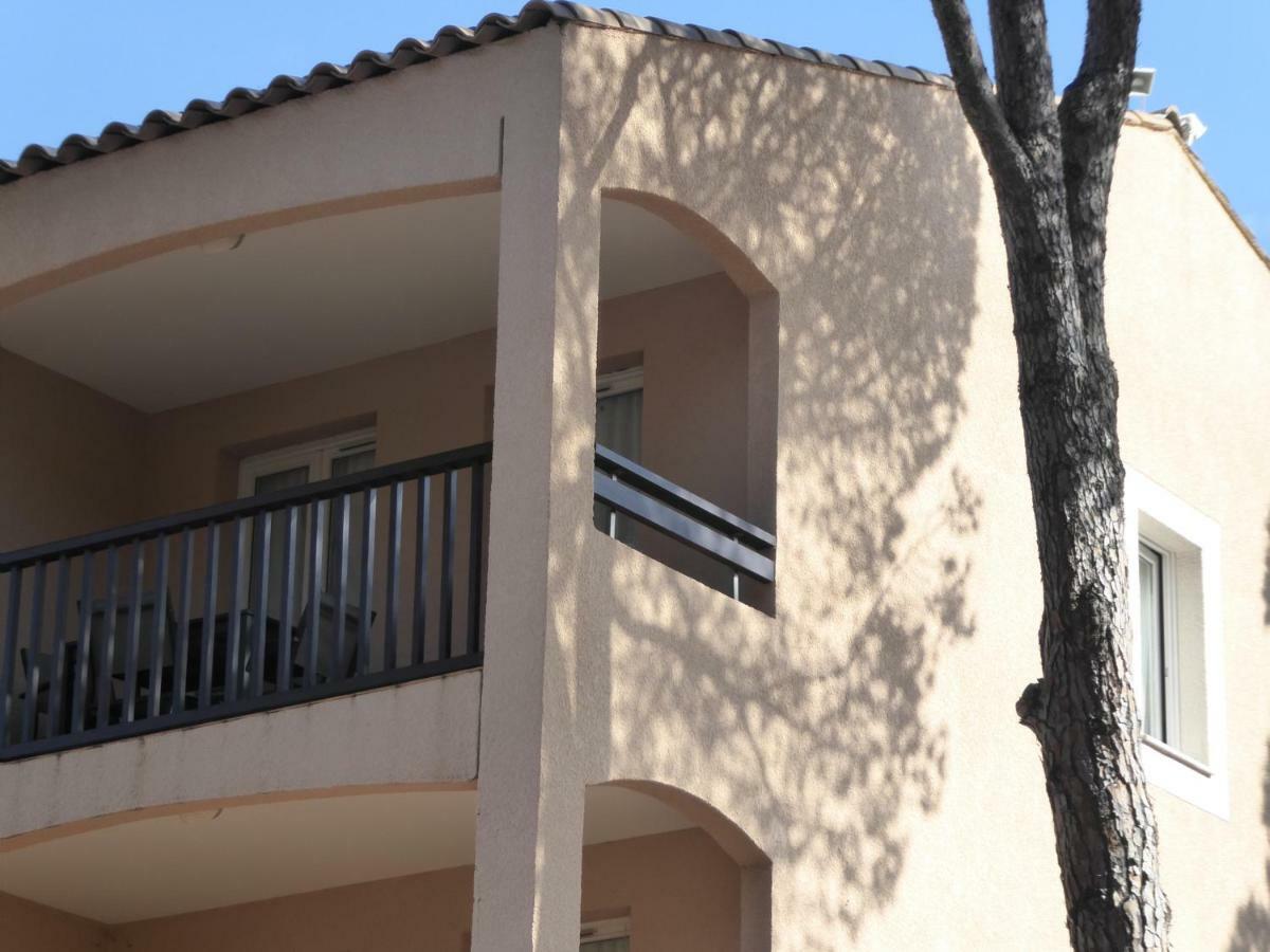 Residences Du Golf Saint-Raphaël Екстериор снимка